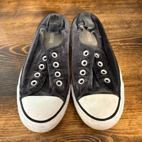 Converse Shoes - Converse‎ Blue Velvet Scrunch Back Sneakers Size 8